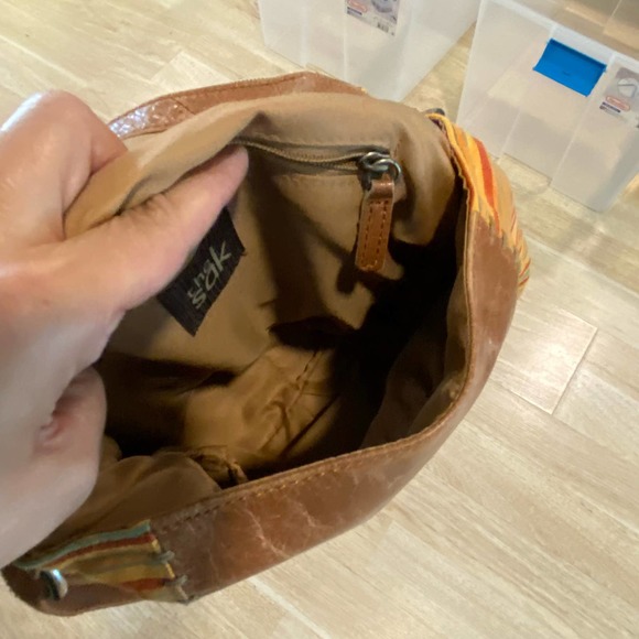 The Sak Leather Crossbody Hobo Style Brown & Coral Summer Purse Bag - Picture 9 of 15